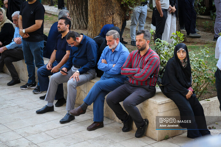 در حاشیه مراسم تشییع استاد فرشچیان