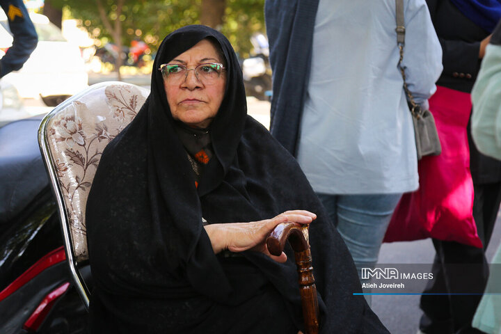 در حاشیه مراسم تشییع استاد فرشچیان