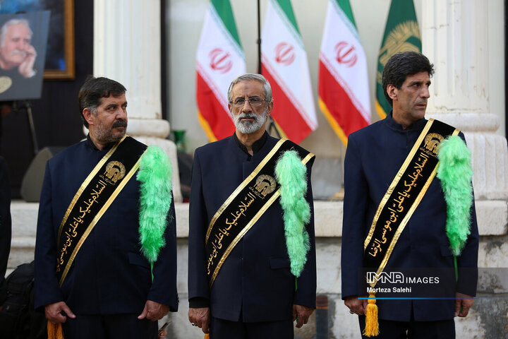 در حاشیه مراسم تشییع استاد فرشچیان