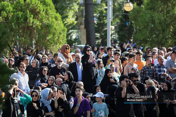 در حاشیه مراسم تشییع استاد فرشچیان