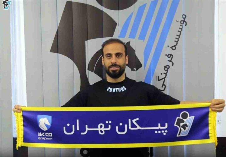 محسن آذرباد: از مجموعه ذوب‌آهن ناراحت هستم