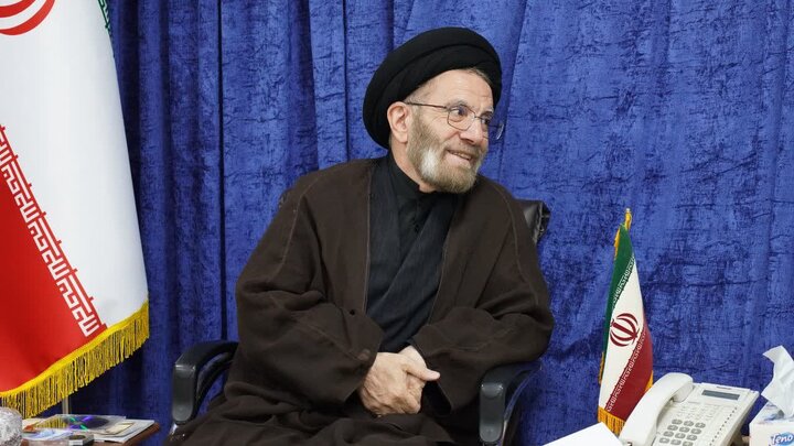 فراجا دژی مستحکم در دفاع از ملت ایران است