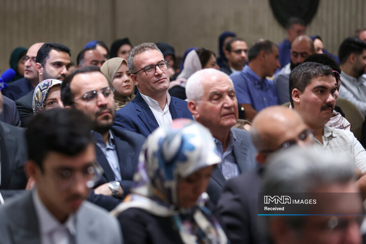 دیدار با ایرانیان مقیم ارمنستان