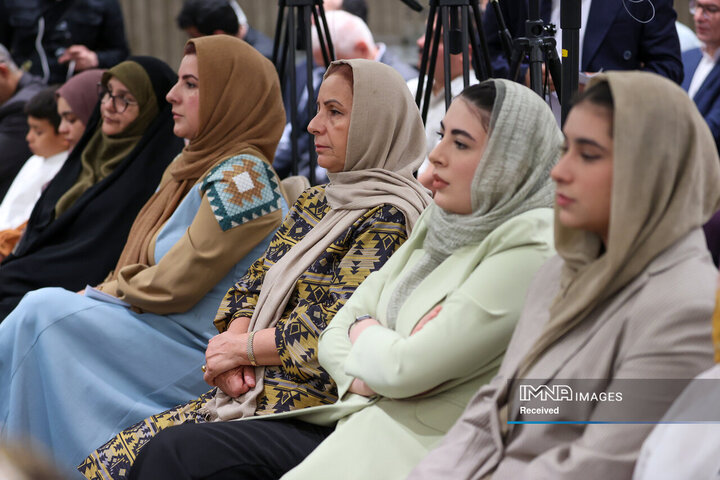 دیدار با ایرانیان مقیم ارمنستان