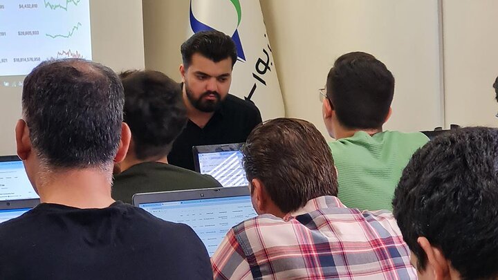 لیست بهترین آموزشگاه ارز دیجیتال در تهران + آدرس و تلفن