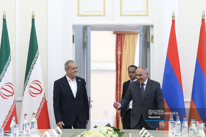 نشست مشترک هیئت‌های عالی‌رتبه ایران و ارمنستان