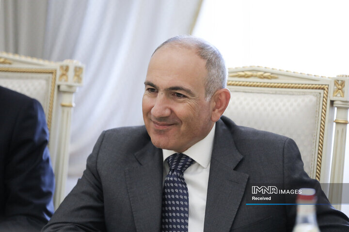 نشست مشترک هیئت‌های عالی‌رتبه ایران و ارمنستان