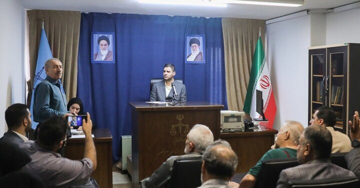 سومین جلسه رسیدگی به پرونده کودتای ۲۸ مرداد ۱۳۳۲  / دادخواهی ۴۰۰ هزار نفر علیه آمریکا