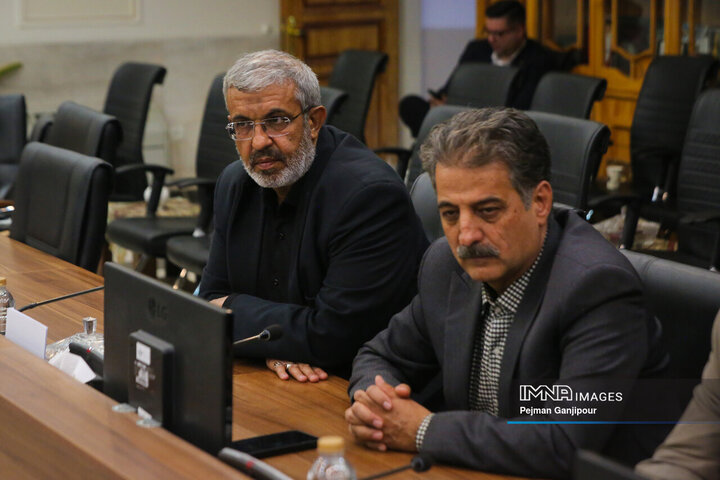 نشست شورای اطلاع رسانی استان اصفهان