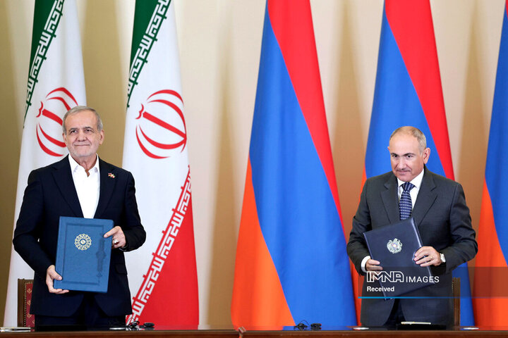 امضای بیانیه مشترک و اسناد همکاری میان ایران و ارمنستان