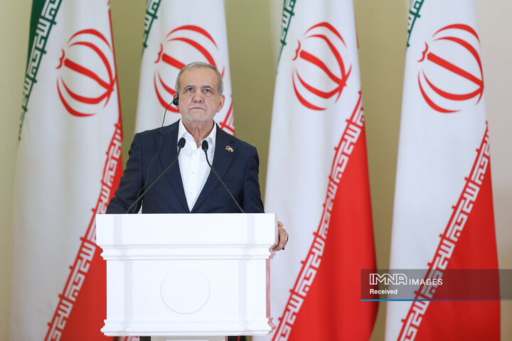 نشست مطبوعاتی رئیس جمهور با نخست وزیر ارمنستان