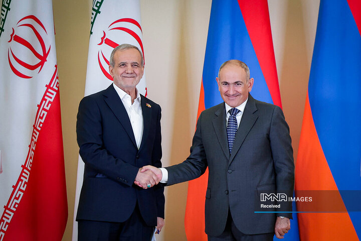 نشست مطبوعاتی رئیس جمهور با نخست وزیر ارمنستان