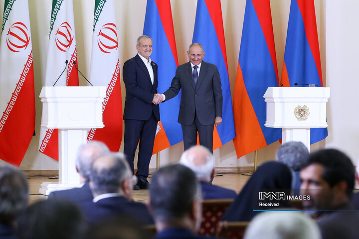 نشست مطبوعاتی رئیس جمهور با نخست وزیر ارمنستان