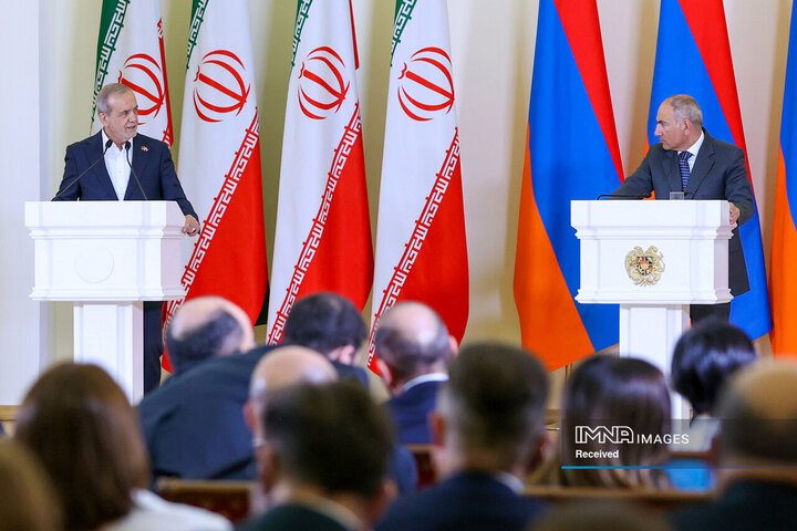 نشست مطبوعاتی رئیس جمهور با نخست وزیر ارمنستان