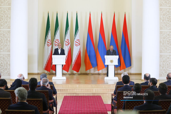 نشست مطبوعاتی رئیس جمهور با نخست وزیر ارمنستان