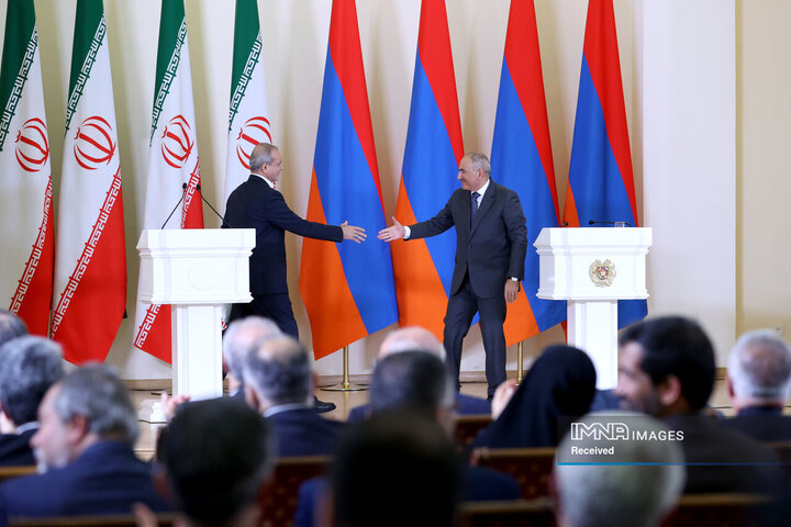 نشست مطبوعاتی رئیس جمهور با نخست وزیر ارمنستان