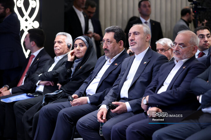 نشست مشترک فعالان اقتصادی ایران و ارمنستان