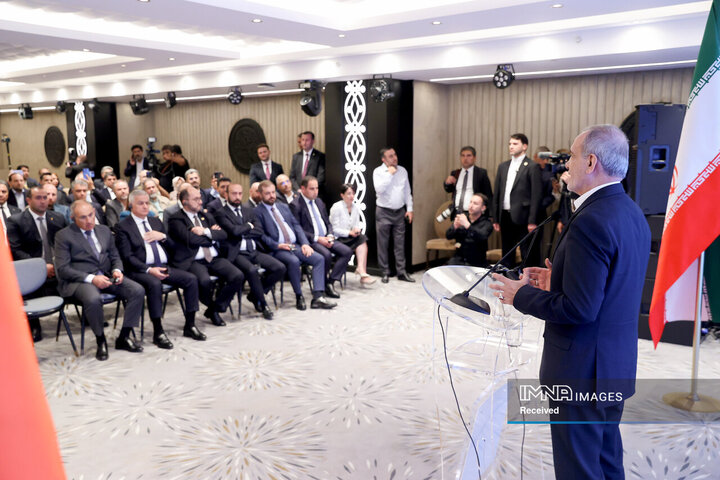 نشست مشترک فعالان اقتصادی ایران و ارمنستان