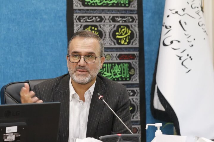 تمرکز رسانهها به اقناعسازی مردم به جای تولید صرف خبر باشد