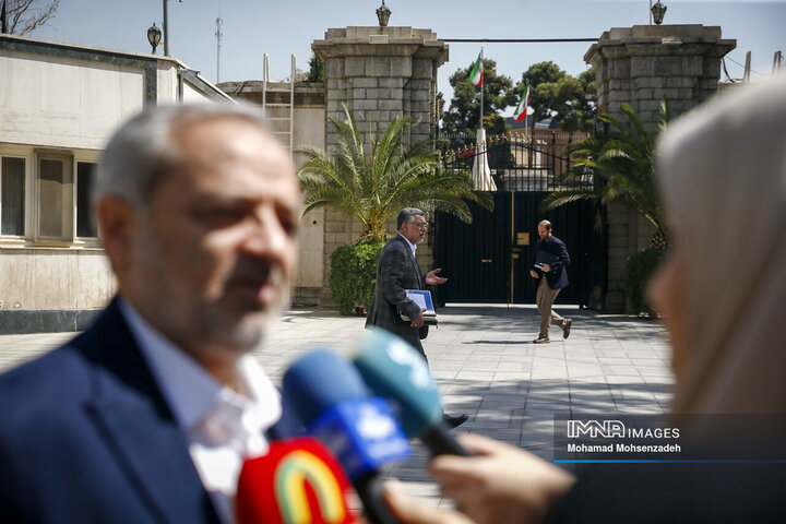 در حاشیه جلسه هیئت دولت