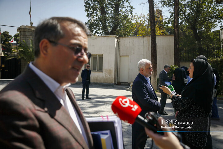 در حاشیه جلسه هیئت دولت