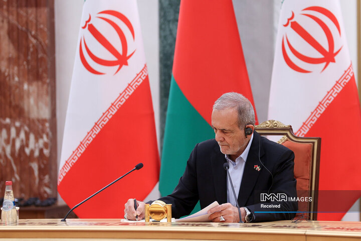 نشست هیئت های عالیرتبه ایران و بلاروس