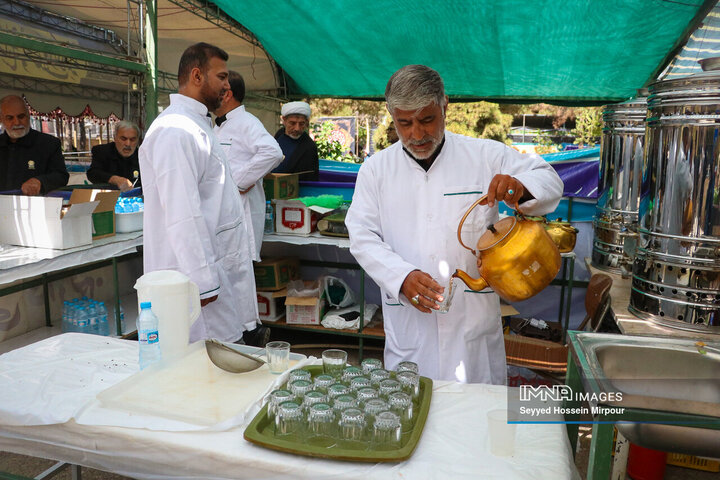 آغاز به کار موکب فراشان آستان قدس رضوی