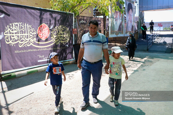 آغاز به کار موکب فراشان آستان قدس رضوی