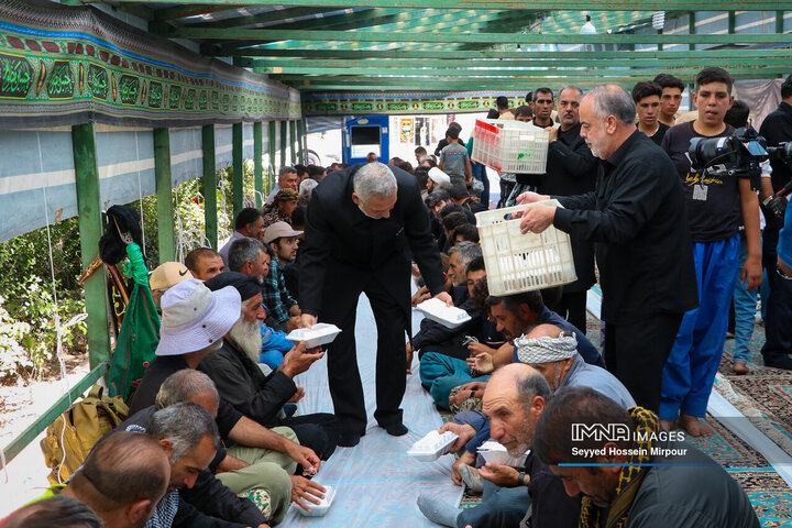 آغاز به کار موکب فراشان آستان قدس رضوی