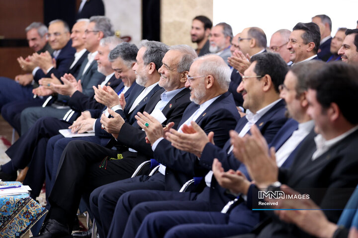 دیدار صمیمی با ایرانیان مقیم بلاروس