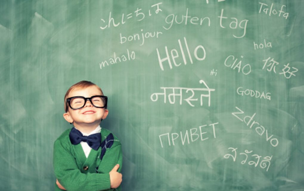 یادگیری زبان دوم؛ از فواید زبانآموزی کودکان تا چالشهای کاهش انگیزه