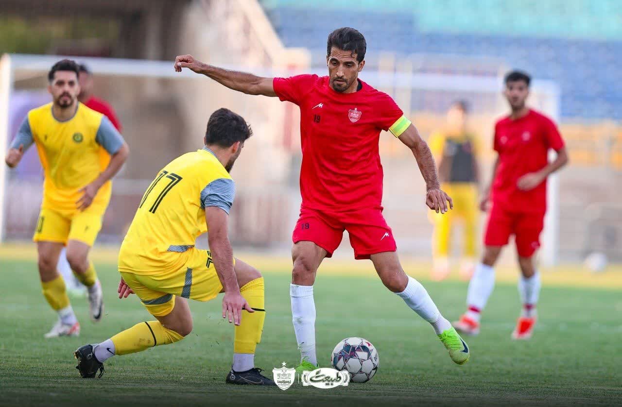 رفیعی و احمدزاده مورد غضب هواداران پرسپولیس/ شروع دوباره اسلامی و استقلال در لیگ ۲۵