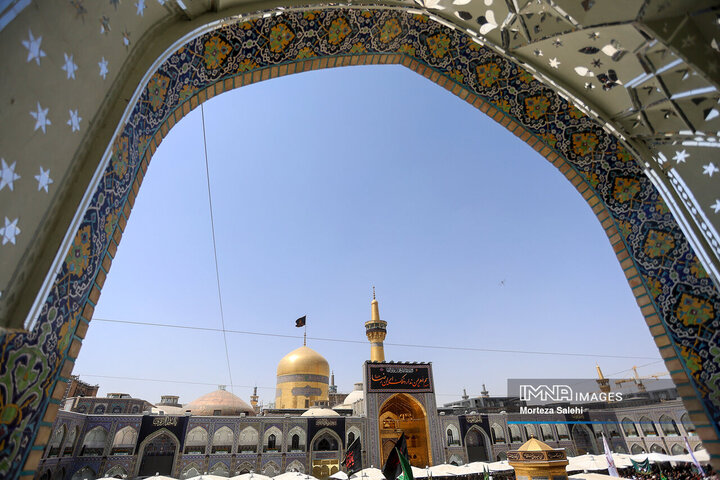 حرم امام رضا (ع) در روز رحلت پیامبر اکرم (ص)