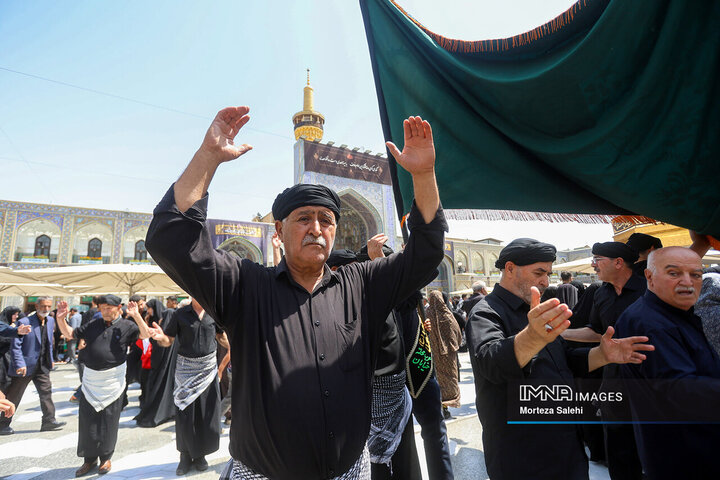 حرم امام رضا (ع) در روز رحلت پیامبر اکرم (ص)