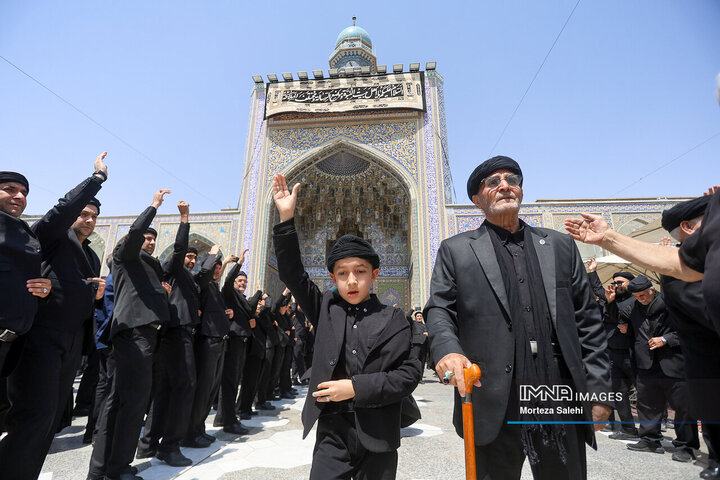 حرم امام رضا (ع) در روز رحلت پیامبر اکرم (ص)