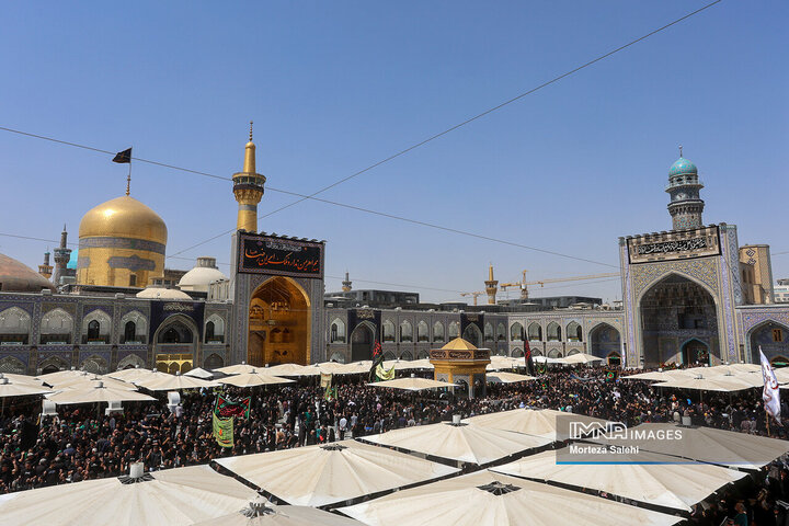 حرم امام رضا (ع) در روز رحلت پیامبر اکرم (ص)