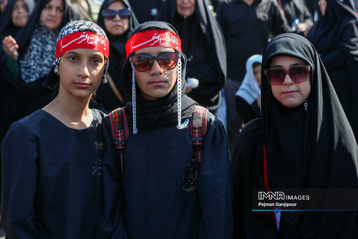 قافله عزاداری رحلت پیامبر اکرم (ص) و شهادت امام حسن مجتبی (ع) در اصفهان