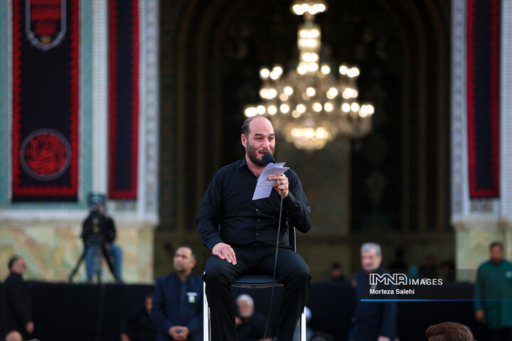 مراسم سنتی چهارپایه خوانی در حرم امام رضا (ع)