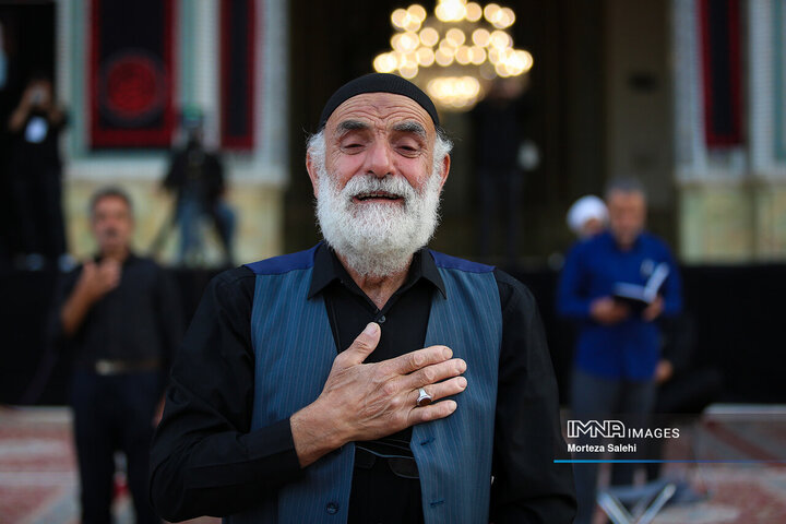 مراسم سنتی چهارپایه خوانی در حرم امام رضا (ع)