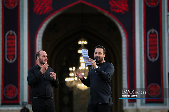 مراسم سنتی چهارپایه خوانی در حرم امام رضا (ع)