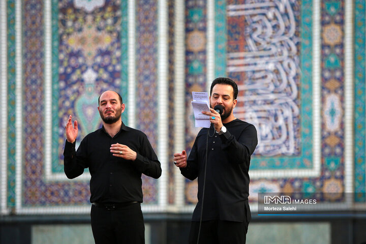 مراسم سنتی چهارپایه خوانی در حرم امام رضا (ع)