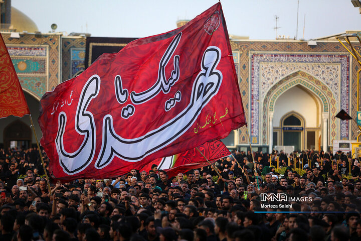 مراسم سنتی چهارپایه خوانی در حرم امام رضا (ع)