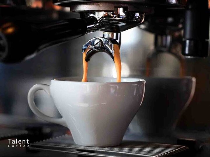 کرمای اسپرسو چیست و چه تاثیری بر طعم قهوه دارد؟ کرمای اسپرسو چیست و چه تاثیری بر طعم قهوه دارد؟