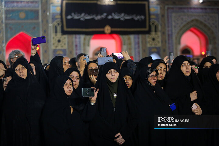 خطبه خوانی شب شهادت امام رضا (ع)