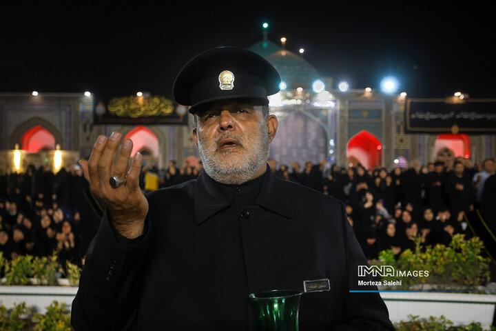 خطبه خوانی شب شهادت امام رضا (ع)