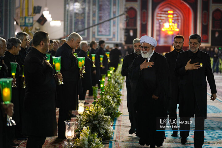 خطبه خوانی شب شهادت امام رضا (ع)