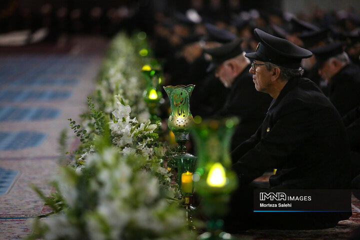 خطبه خوانی شب شهادت امام رضا (ع)