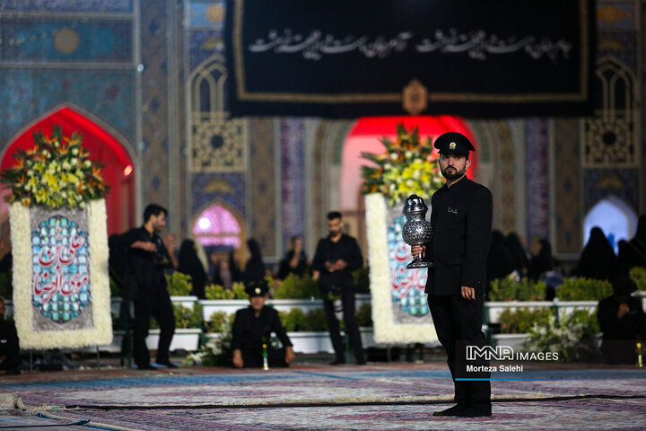 خطبه خوانی شب شهادت امام رضا (ع)