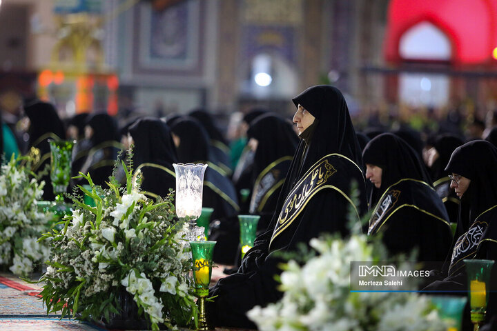 خطبه خوانی شب شهادت امام رضا (ع)