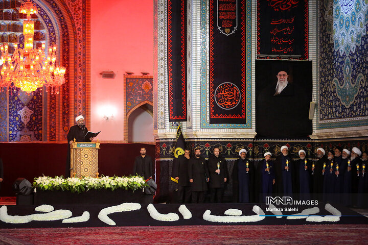 خطبه خوانی شب شهادت امام رضا (ع)